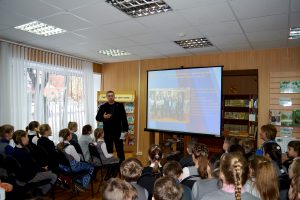 Михаил Крупин и дети: встреча в библиотеке