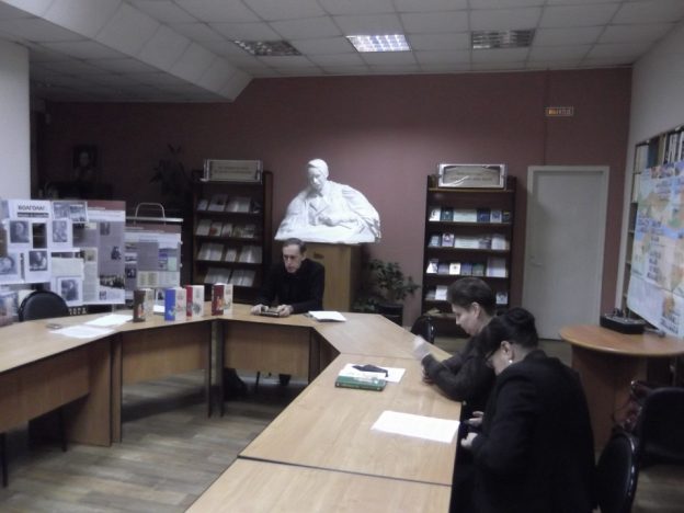 Встреча с ярославским писателем Альбертом Васильевичем Максимовым