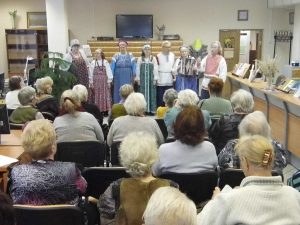 Праздничная горница «Поставьте памятник деревне…»