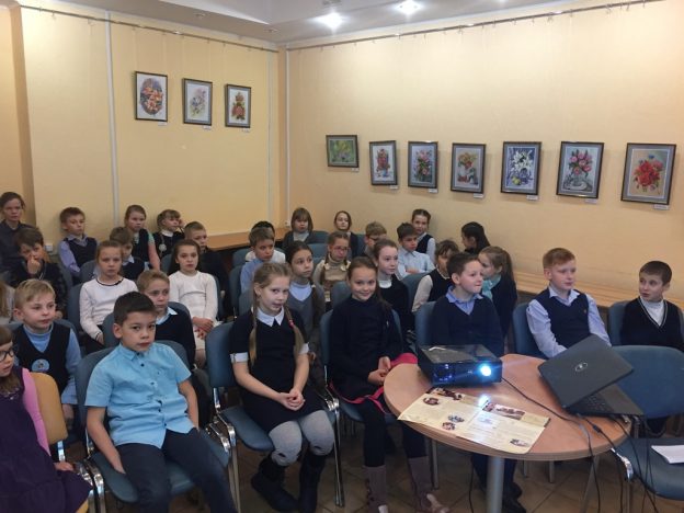 Библиотечная поляна «Мишки в книжках»