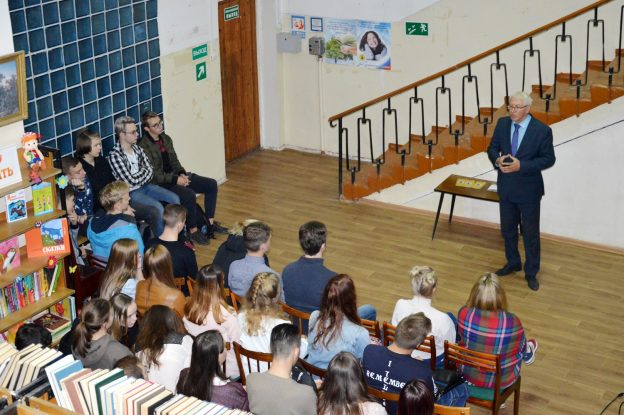 Разговор с Нур-Элом Хасиевым