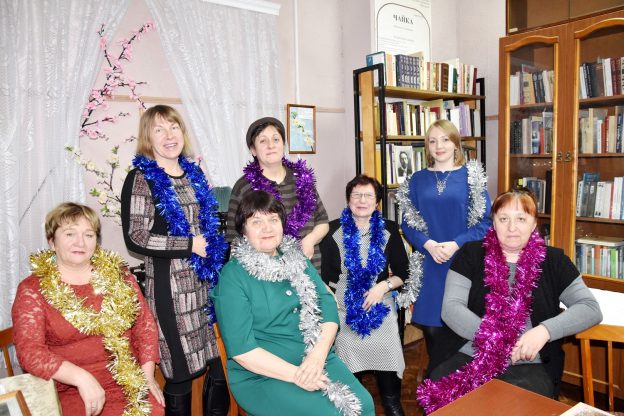 С Новым годом! Чеховка поздравляет