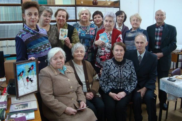 Ретро-выставка: Новогодние открытки родом из СССР