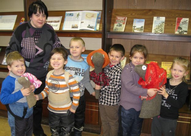 Познавательно–игровой час «Праздник валенка»