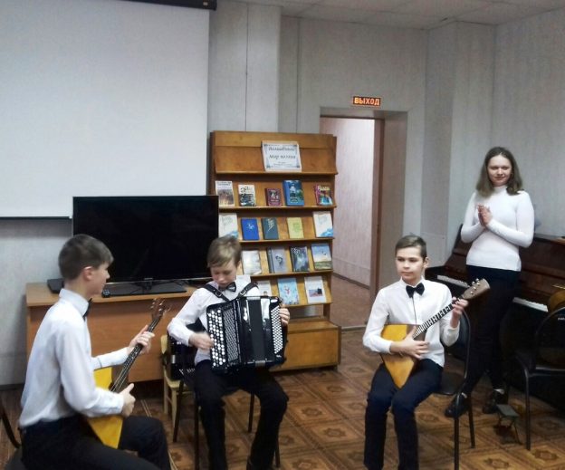 Литературно-музыкальная гостиная «Весна, весною, о весне!»