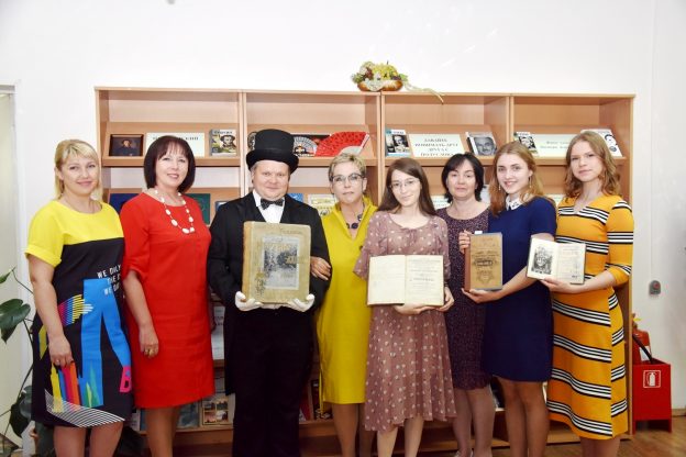 В Лермонтовке представили редкие книги из фондов ЯГПУ