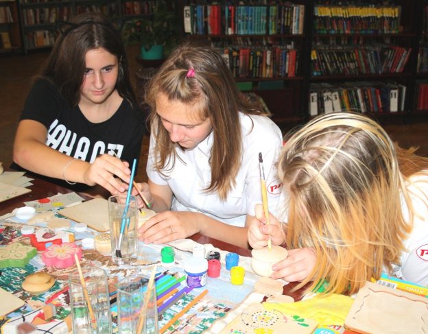 «Путешествие в страну творчества», интерактивная выставка