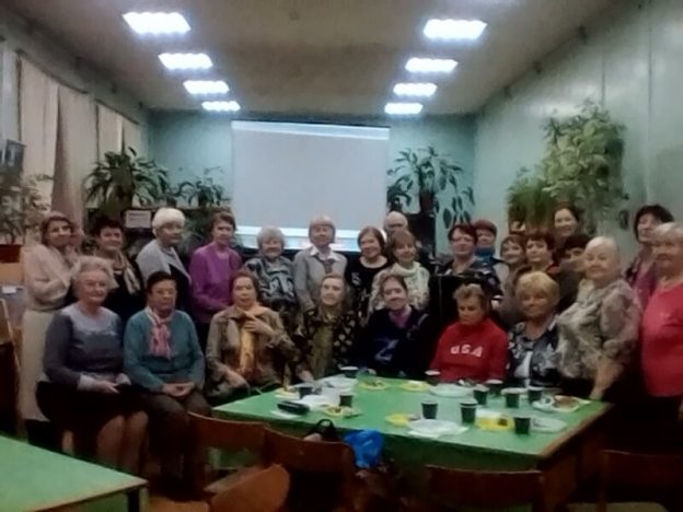 «Ваших лет золотые россыпи», литературно-музыкальный вечер