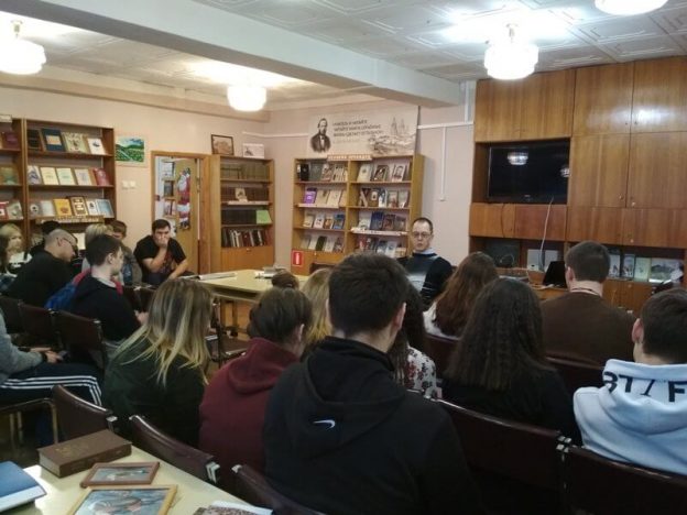 «Зачитано до дыр», литературная встреча с Анатолием Кононцом