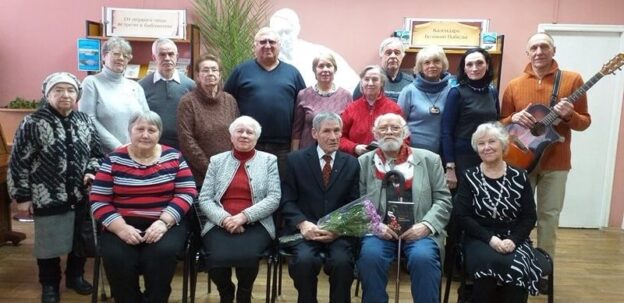 «В природу я открою дверь», презентация поэтического сборника Геннадия Хохлова