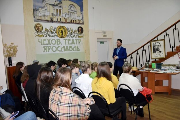 Александр Власов: быть режиссером мне интереснее