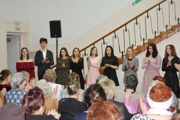 Словами романса. Праздничная программа в Чеховке