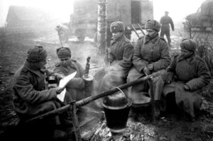 Кулеш, «Макаловка» и каша с чесноком