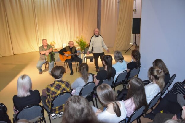 Дайте Родину мою! Ко дню рождения Сергея Есенина