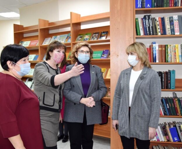 Свет «Маяка». В Заволжском районе открылась модельная библиотека