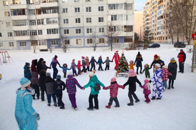 «Приключения под Новый год», праздник