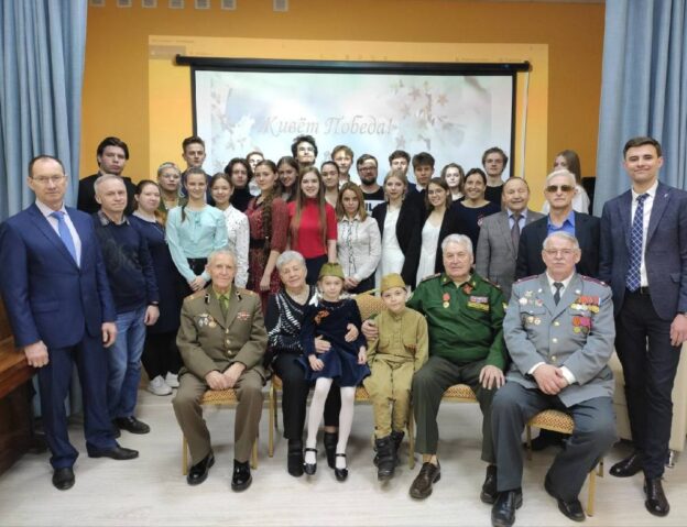 «К жизни, к весне, к Победе!», музыкально-поэтический вечер