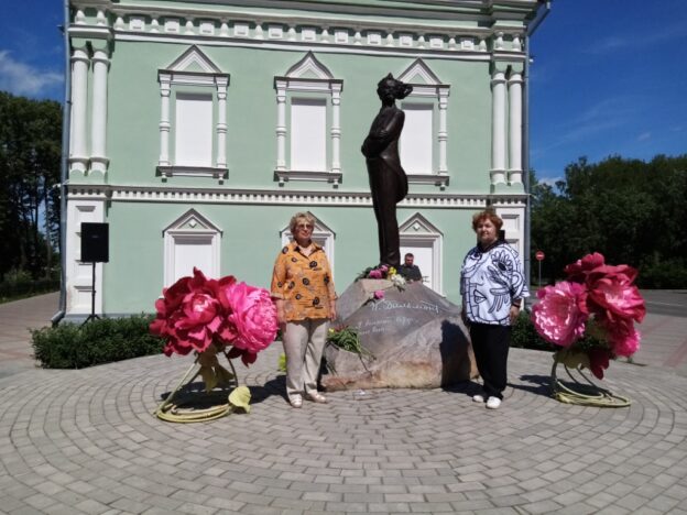 Ярославские библиотекари на дне рождения Бальмонта в Шуе