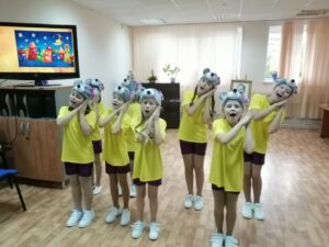 «Золотая пора, золотые года», праздничная программа