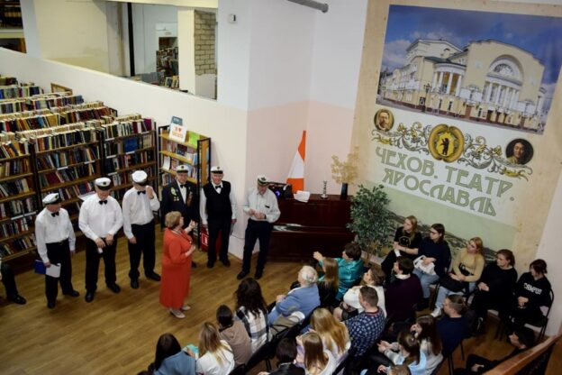 Ленинградский День Победы: поет хор «Волгари»