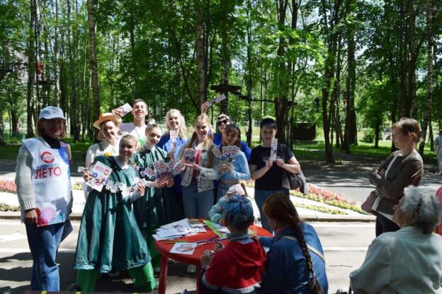 Путешествие по Золотому кольцу ко Дню России с Ярославской Чеховкой