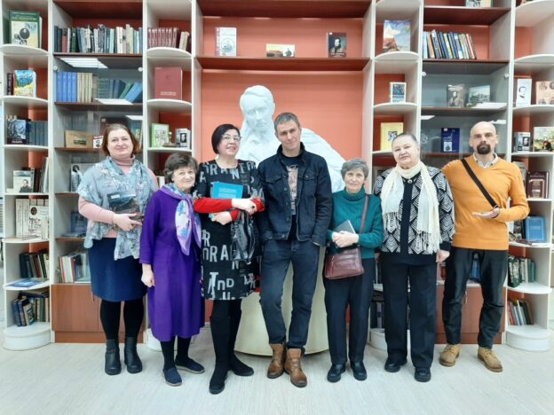 Поэтический вечер Александра Скачкова «Когда ты настоящий и без маски»