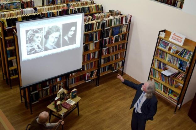 Ты одна мне ростом вровень: Владимир Маяковский и Татьяна Яковлева