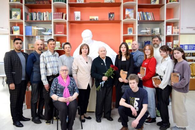 Человек уникальной судьбы: встреча с Михаилом Пеймером