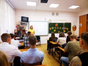 Есть в осени первоначальной… Сентябрьские события Ярославской Чеховки