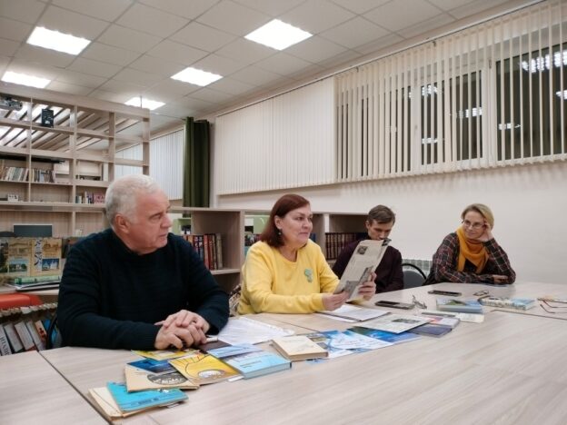 Встреча читательского клуба «Литературное содружество». Тема встречи «О чем сегодня пишет молодежь»