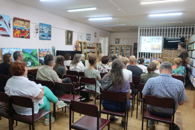 Встреча с российским путешественником и писателем — Антоном Кротовым