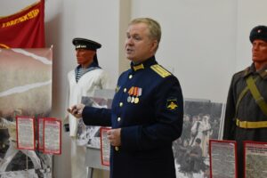 Выставка исторического военного костюма «Символы Победы»