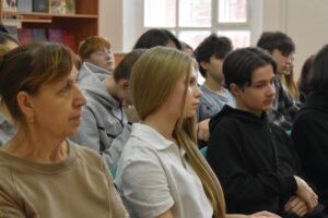Выставка исторического военного костюма «Символы Победы»