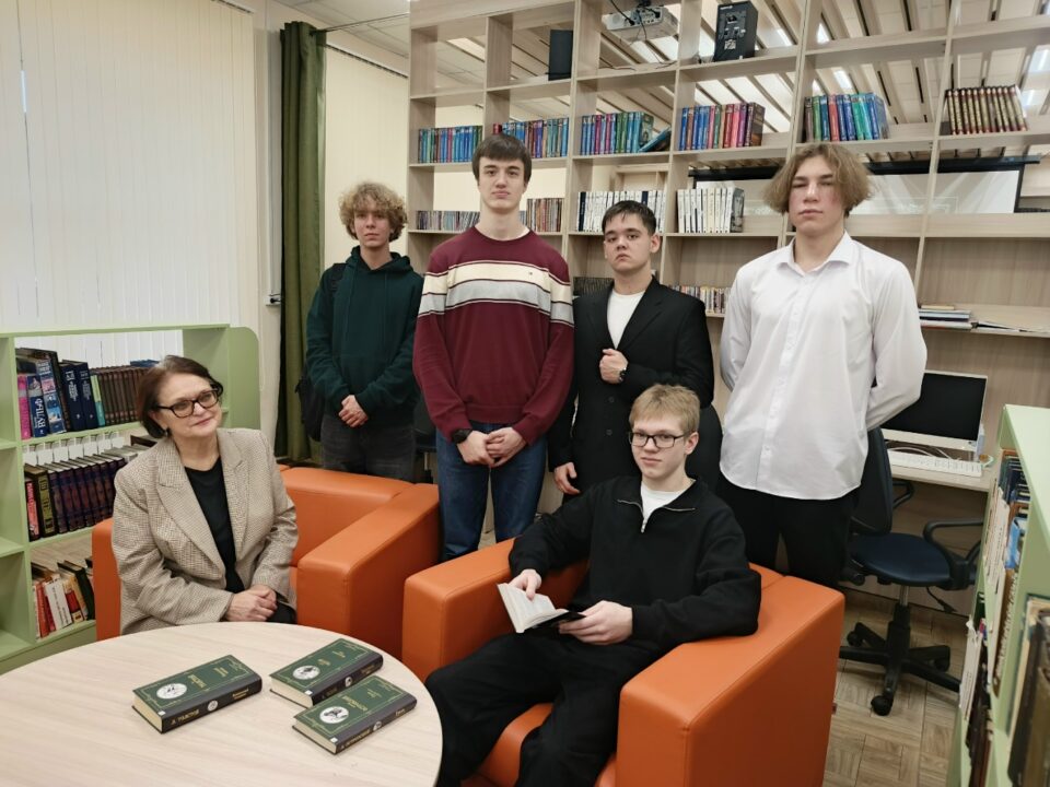 Познавательный литературный квиз «Хранители слов»