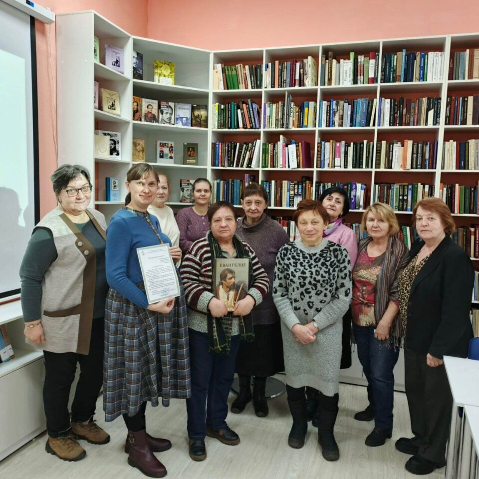 «Опыт осмысления текста Библии из древности до наших дней». Встреча с филологом Евгенией Куфириной 12+