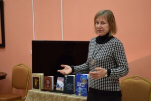 Встреча в литературной гостиной «Вместе – целая страна» 12+ Встреча в литературной гостиной «Вместе – целая страна» 12+