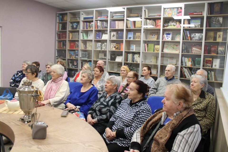 «За чаем не скучаем – по семь чашек выпиваем