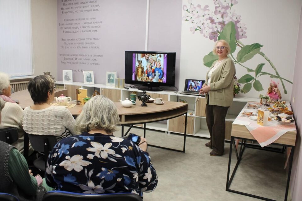 «За чаем не скучаем – по семь чашек выпиваем