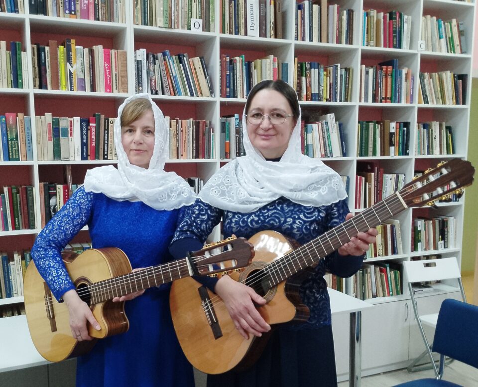 В Центральной библиотеке имени М. Ю. Лермонтова состоялся музыкально-поэтический вечер «Рождества волшебные мгновенья»