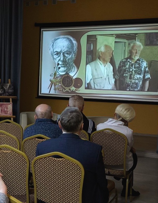 К 105-летию со дня рождения Адама Шмидта состоялось открытие выставки «Автопортрет в картинах»