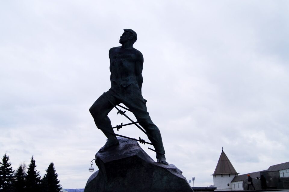 Литературная гостиная «Подвиг во имя Родины»