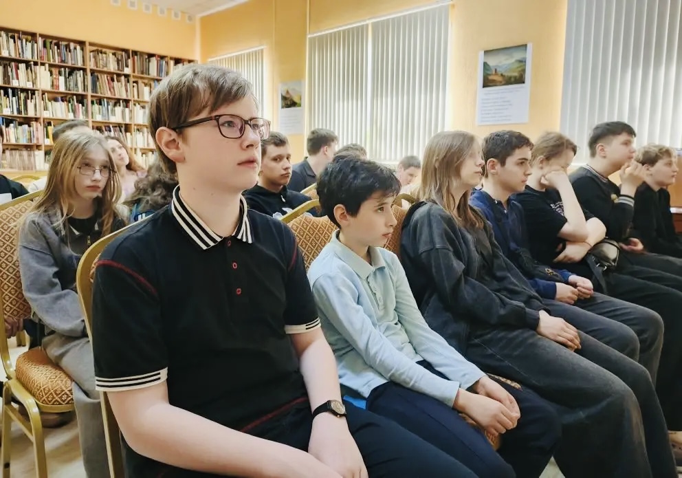 В Центральной библиотеке прошла литературная встреча «Уральские сказы»