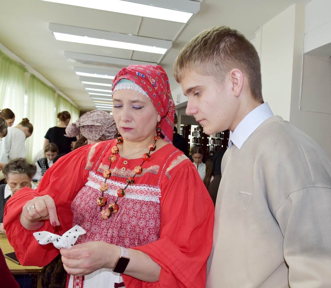Программа в мастерской традиционных промыслов «Чудеса из ларца»