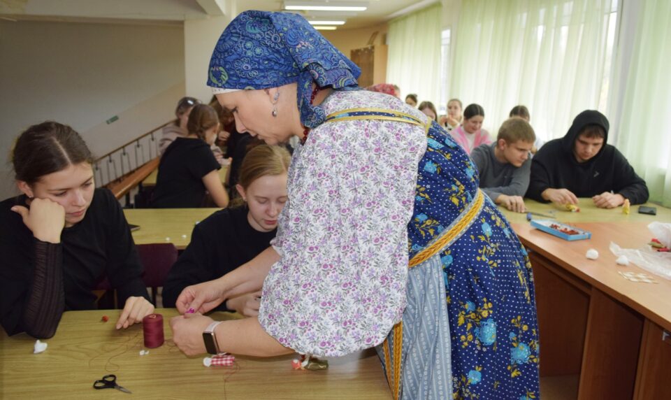 Программа в мастерской традиционных промыслов «Чудеса из ларца»